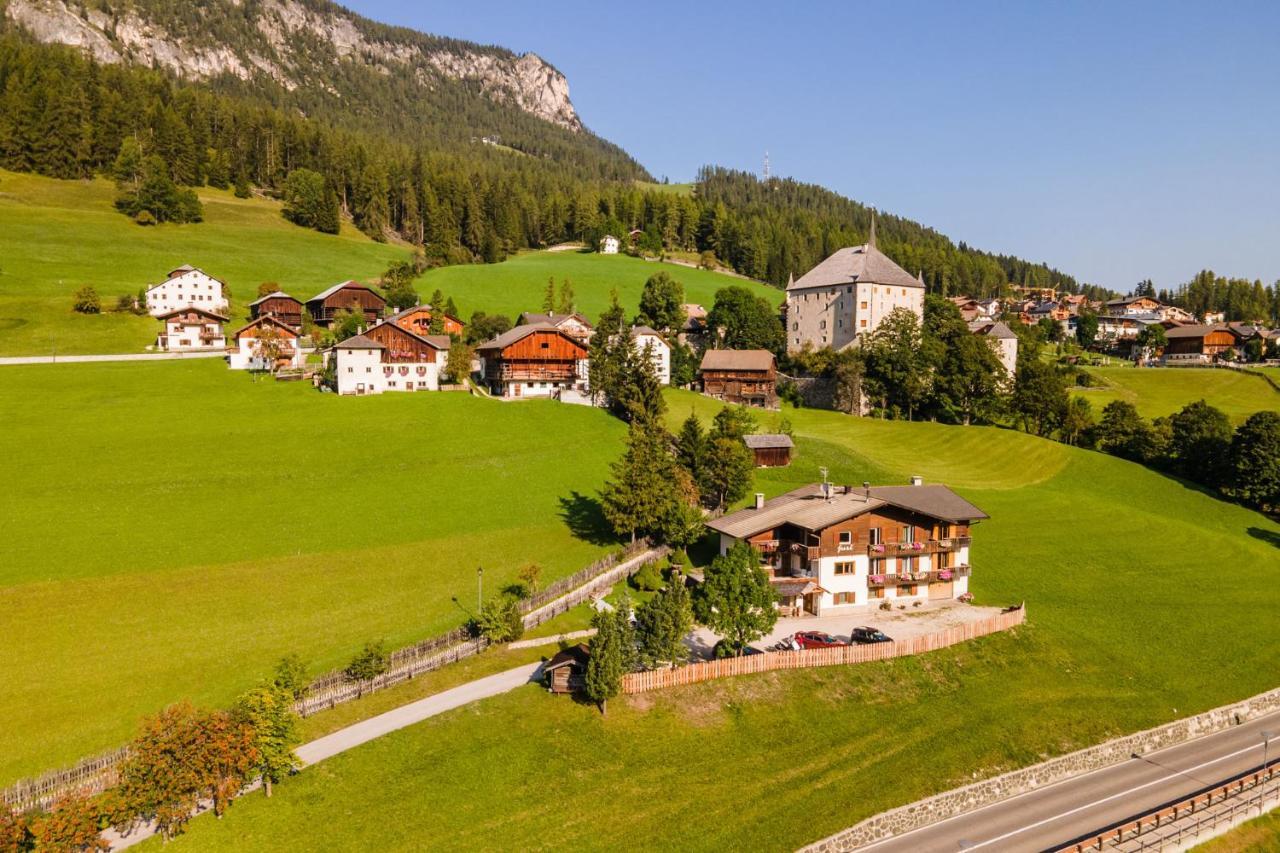 Garni Juri Panzió La Villa  Kültér fotó