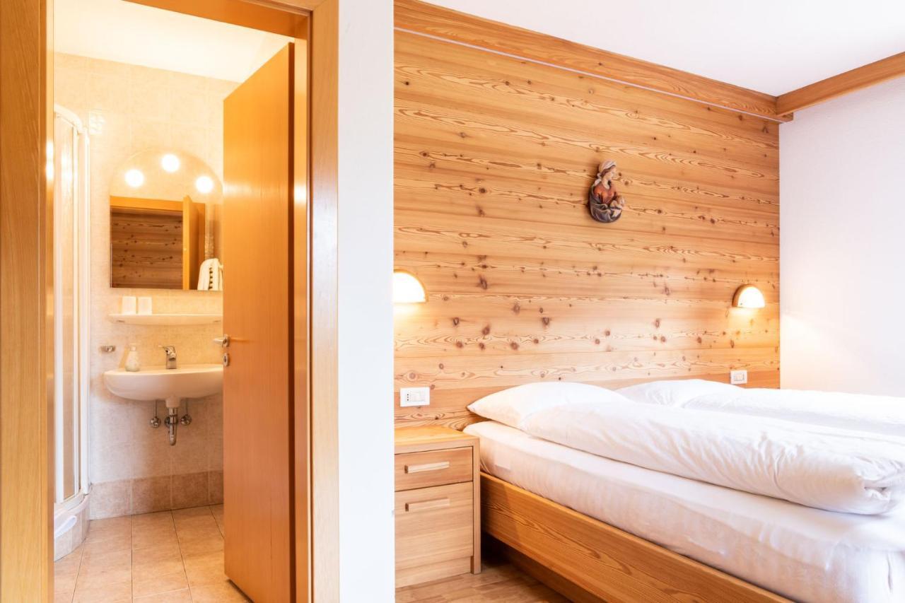 Garni Juri Panzió La Villa  Kültér fotó